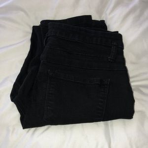 Refuge High-waisted Jeans in Black